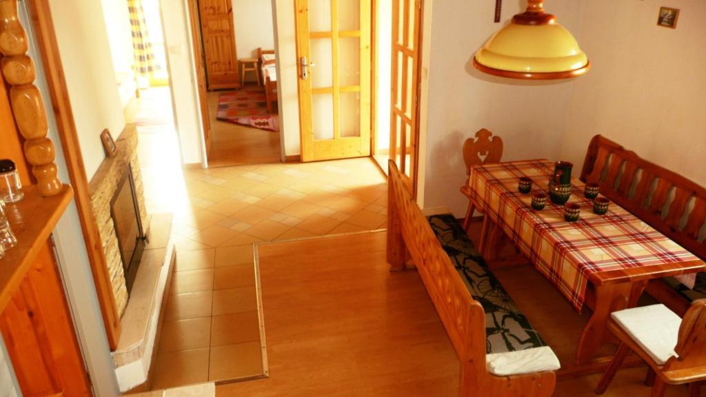 Chalupa Baran Bešeňová Exteriör bild